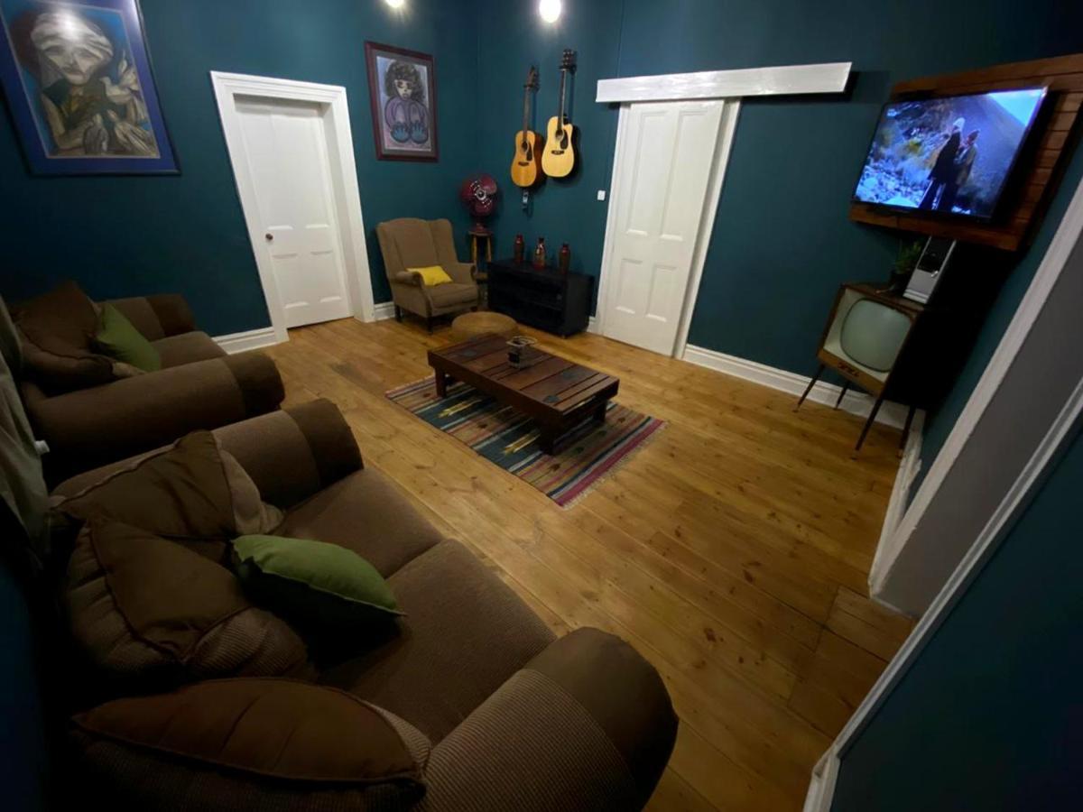 אאודטסהורן Uthando Backpackers Lodge מראה חיצוני תמונה